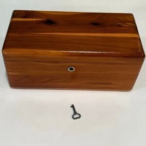 Lane Mini Cedar Chest Key Wooden Trinket Salesman Locking 9 x 4.5 x 4